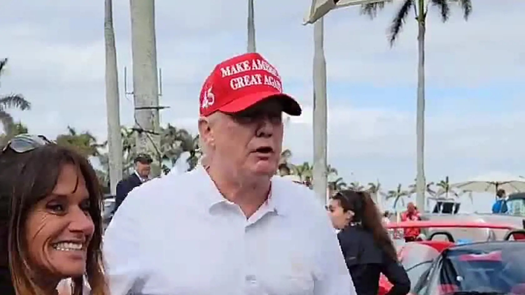 Podnikateľ Donald Trump sa čochvíľa opäť presťahuje do Bieleho domu, aby po druhý raz zasadol do prezidentského kresla.