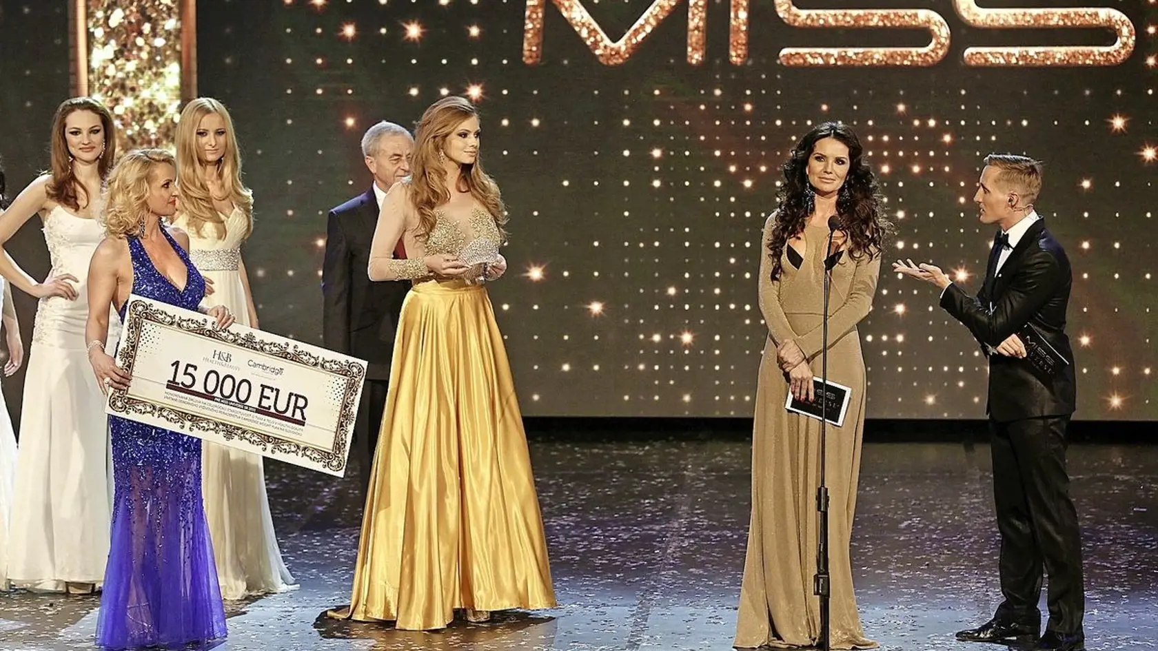 Silvia Lakatošová je organizátorkou súťaže Miss Universe, z ktorej sa niektoré finalistky dostali do blízkosti politikov.