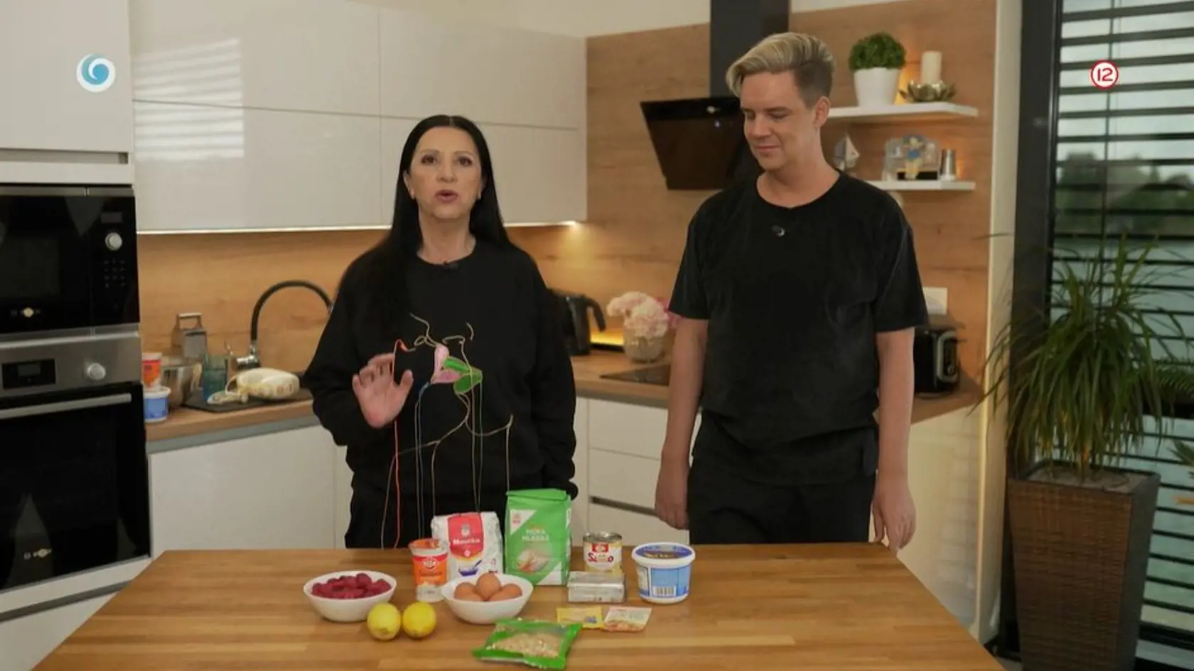 Nora Kabrheľová v šou Bez servítky.
