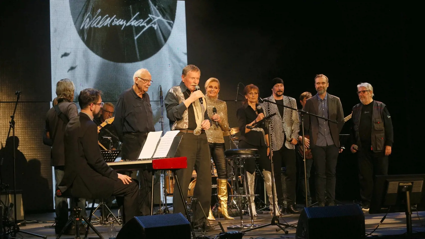 Spomienkový koncert na Waldemara Matušku v Divadle Broadway 16. septembra 2022. Olga Matušková, Waldemar Matuška jr., Helena Vondráčková, Bohuš Matuš a zástupcovia skupiny KTO a Mefisto. Sprevádzala ich skupina Charlie Band.