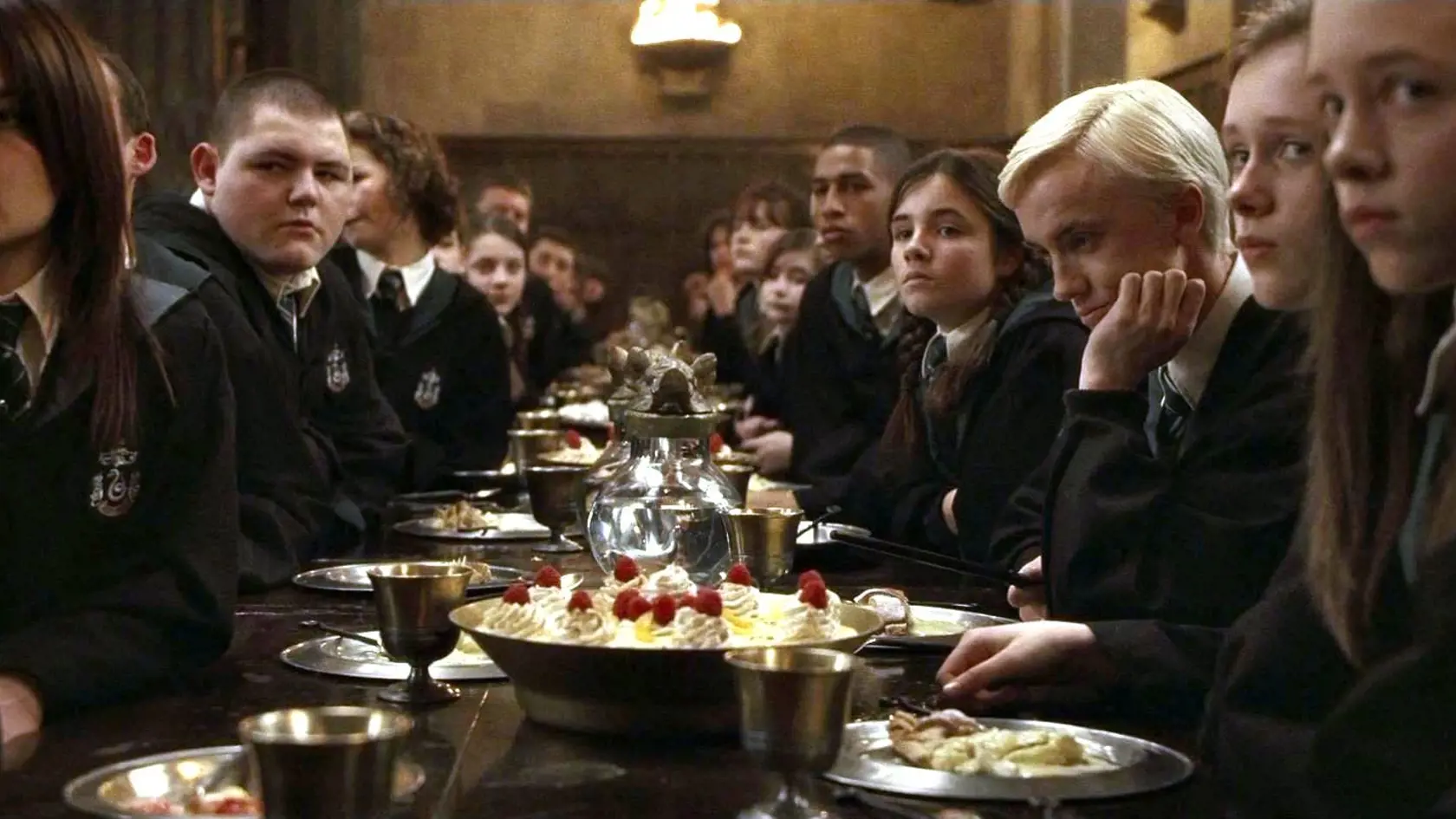  Scarlett Byrne ako Pansy Parkinson vo filme Harry Potter a polovičný princ