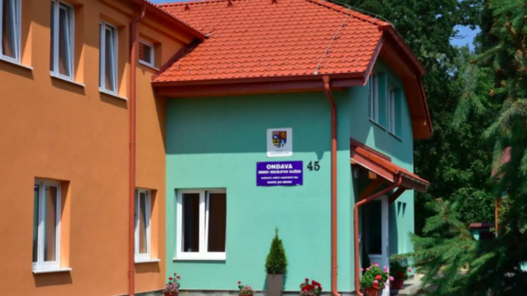 Dom sociálnej služby Ondava v Rakovci nad Laborcom (okres Michalovce).