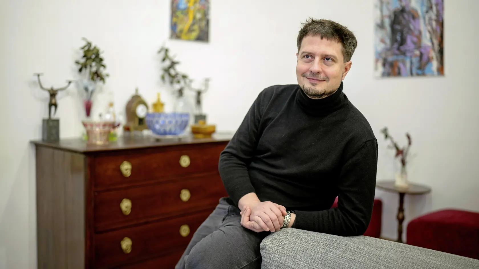 Historik umenia a kurátor ANDREJ JAROŠ.