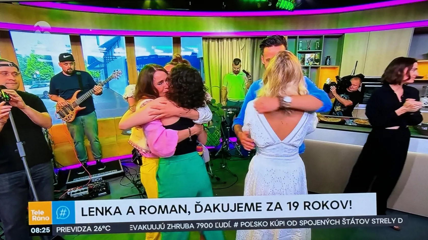 Posledné vysielanie Lenky a Romana. Šóošová sa rozplakala. Takto vyzerala jej rozlúčka s Teleránom.