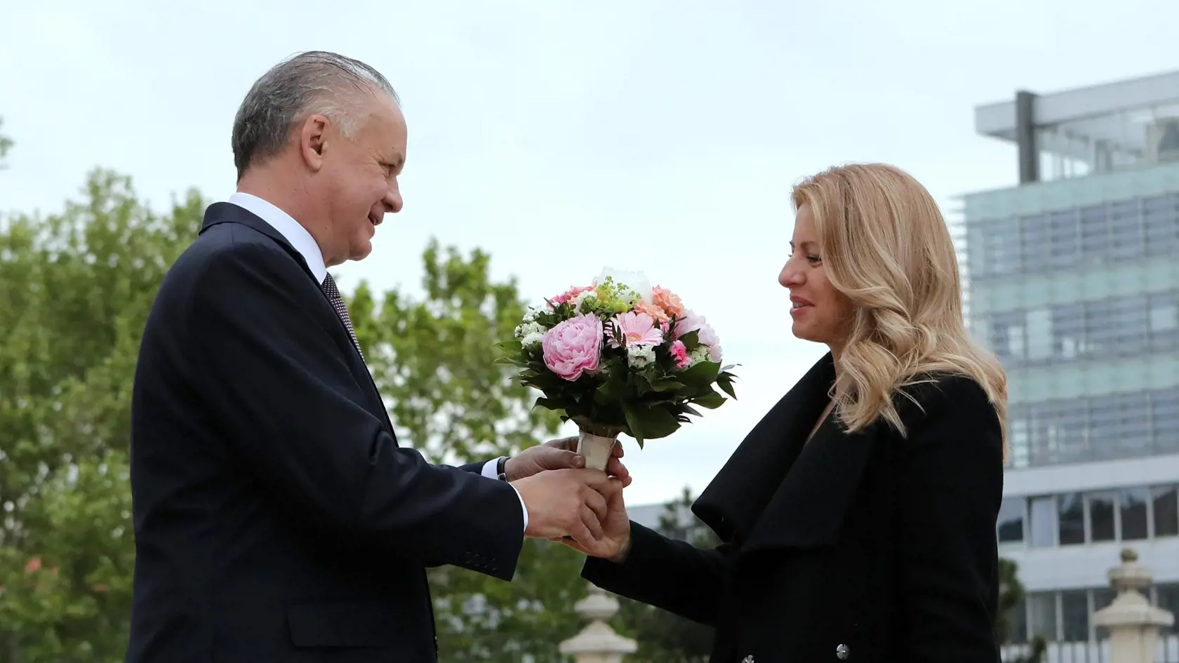 Veľká paráda: Inaugurácia prezidenta je veľká spoločenská udalosť. Koná sa
raz za päť rokov.