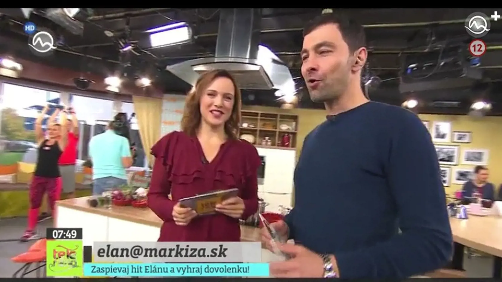 Moderátor Daro Richter sa v priamom prenose vysmial z kapely Elán.