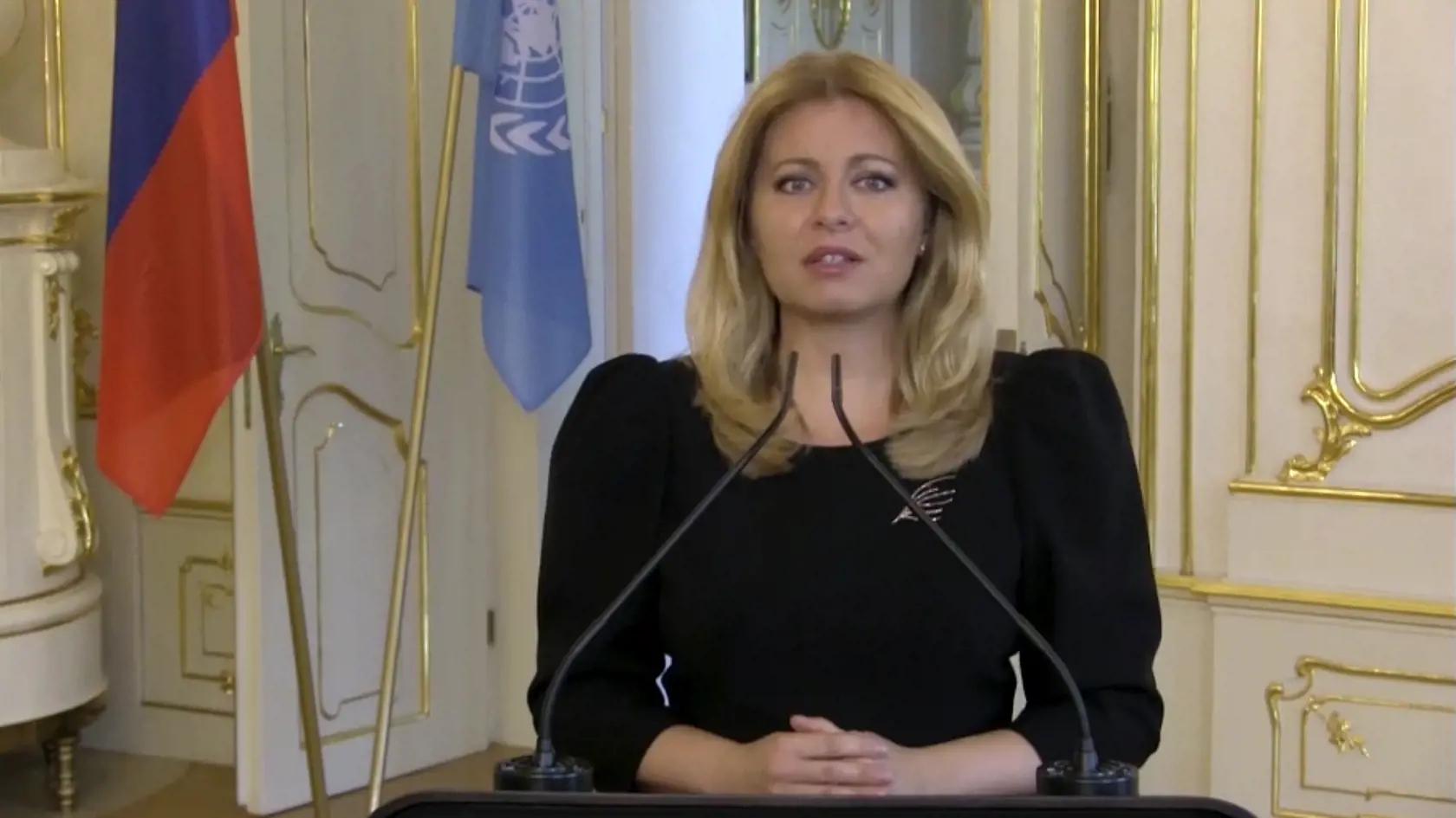 Na snímke z videa UNTV prezidentka SR Zuzana Čaputová počas videopríhovoru v rámci všeobecnej rozpravy 75. Valného zhromaždenia OSN v New Yorku 23. septembra 2020. Na vzájomnú solidaritu pri vývoji a výrobe vakcíny na ochorenie COVID-19 vyzvala jednotlivé krajiny sveta prezidentka SR Zuzana Čaputová v stredu počas svojho prejavu v rámci všeobecnej rozpravy 75. zasadnutia Valného zhromaždenia OSN.