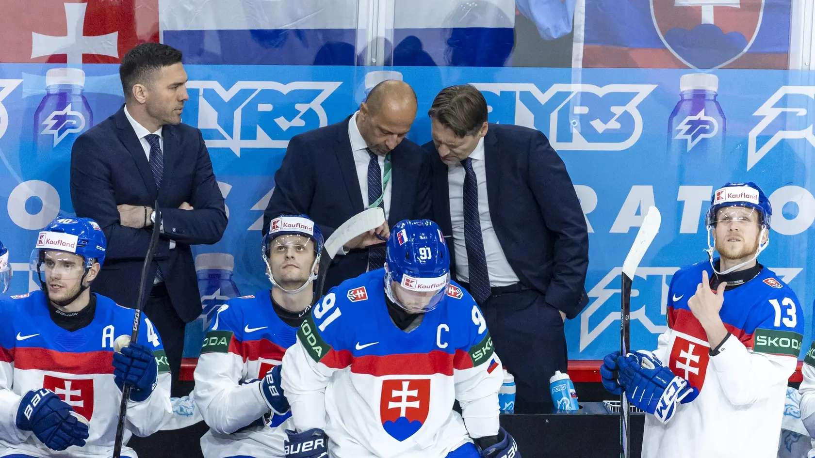 Tretí zápas slovenskej hokejovej reprezentácie na MS 2025 v Štokholme. Na snímke je Vladimír Országh. 