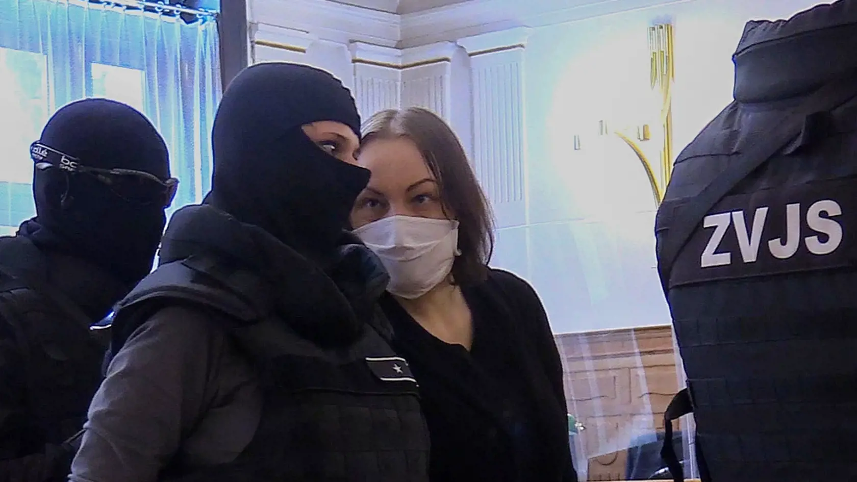 Alena Zsuzsová na pojednávaní v kauze vraždy Lászlóa Basternáka.
