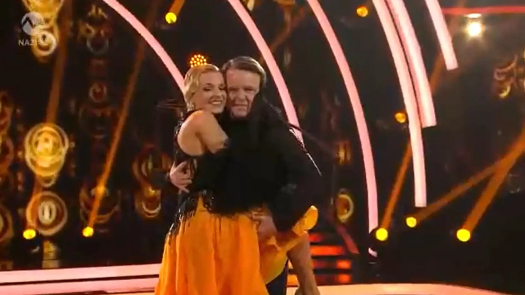 Janko s "novou" Natáliou zatancovali krásny quickstep.