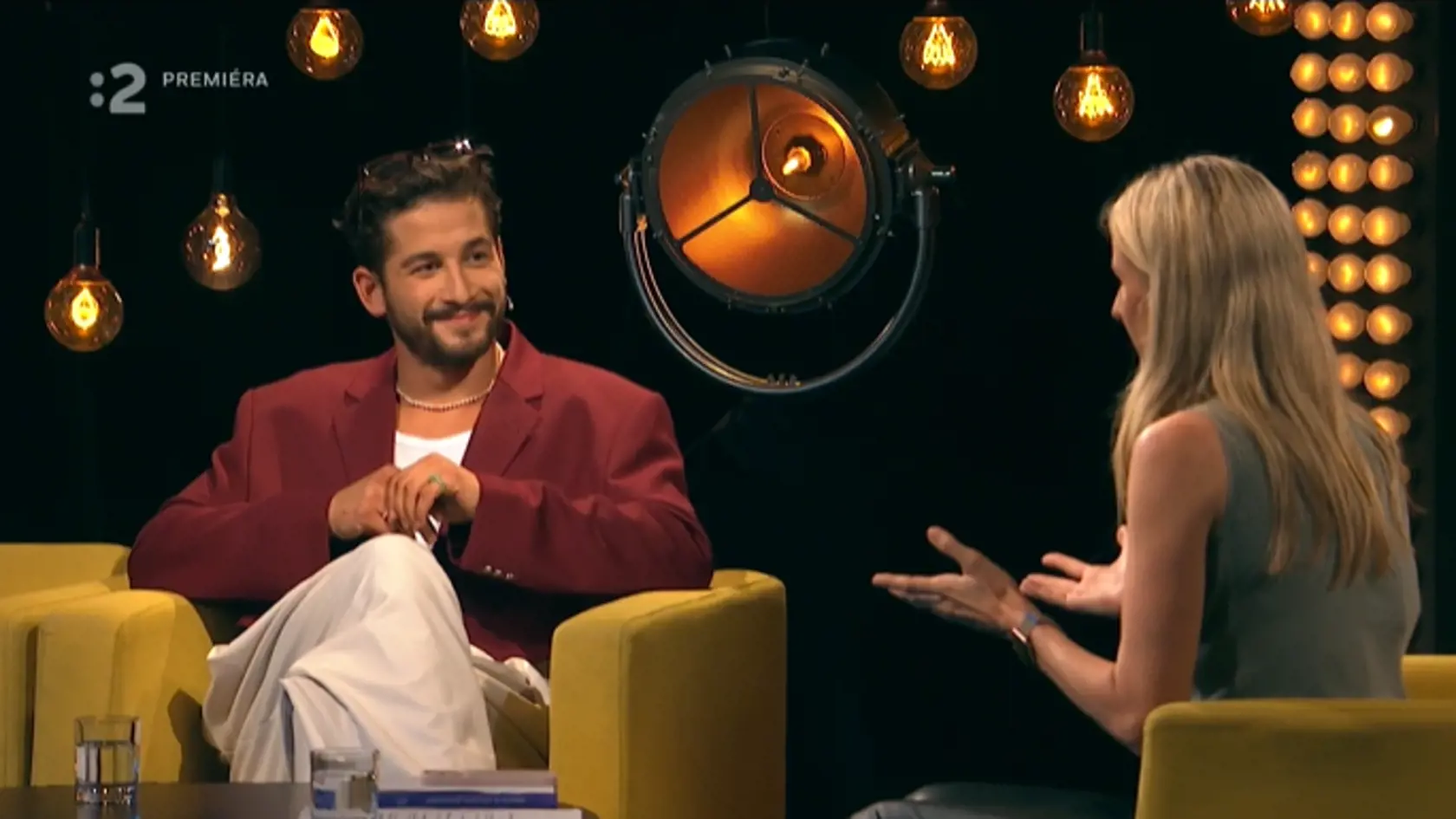Jakub sa v tolk šou Trochu inak s Adelou vrátil ku komplikovanému vzťahu s rodičmi. 