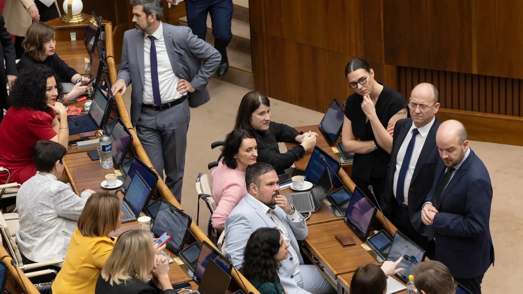 28. schôdza Národnej rady Slovenskej republiky, na ktorej sa diskutovalo aj o odvolaní premiéra Roberta Fica.