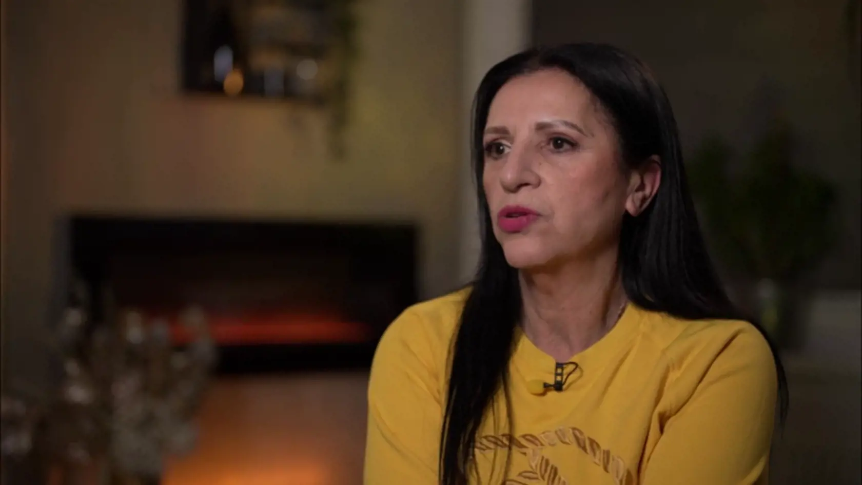 Nora sa v relácii Bez servítky znova objavila po relatívne krátkom čase. Naposledy mala konflikt so spevákom Davidom Keyom.