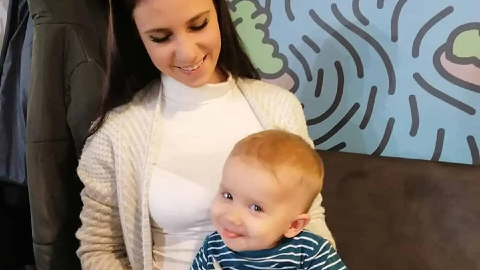 Monika Brdárska, mama Alexa verí, že sa im podarí nazbierať potrebnú sumu na kúpu lieku včas a svojmu synovi pomôže postaviť sa na nohy.