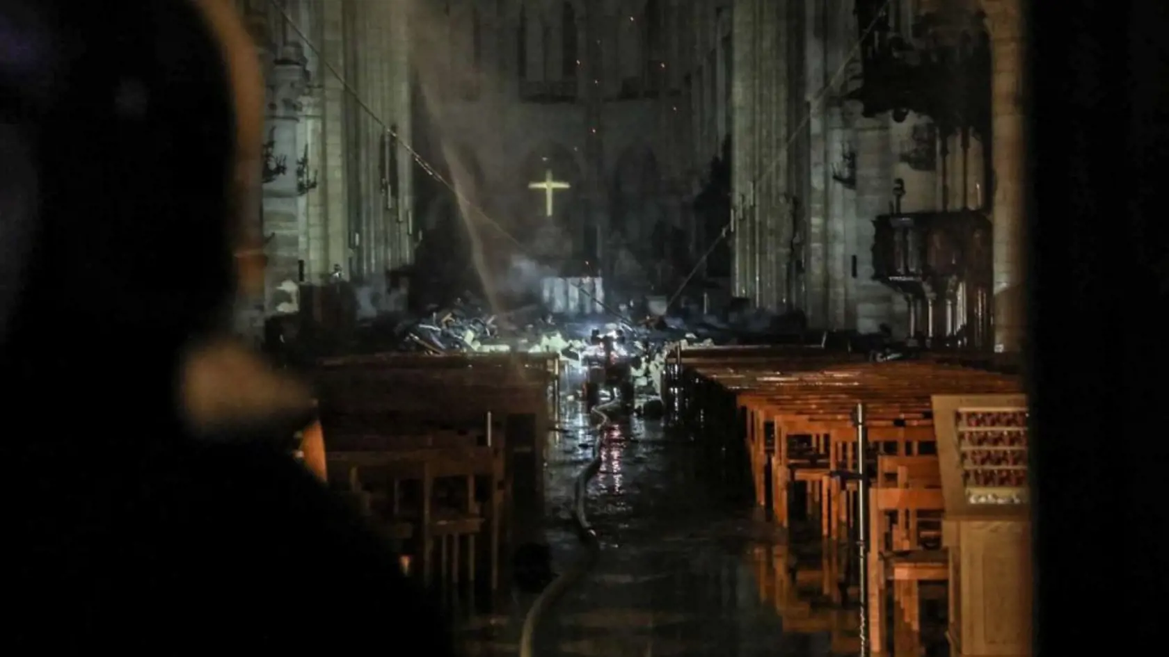 Hrôzostrašný požiar katedrály Notre Dame Paríž