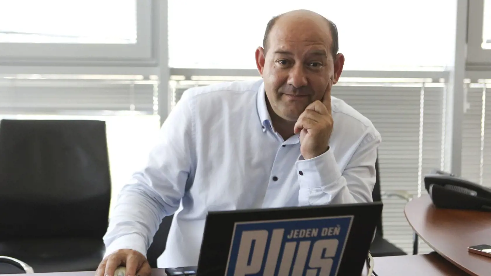 Vilo Habo počas online rozhovoru v redakcii Pluska.sk.