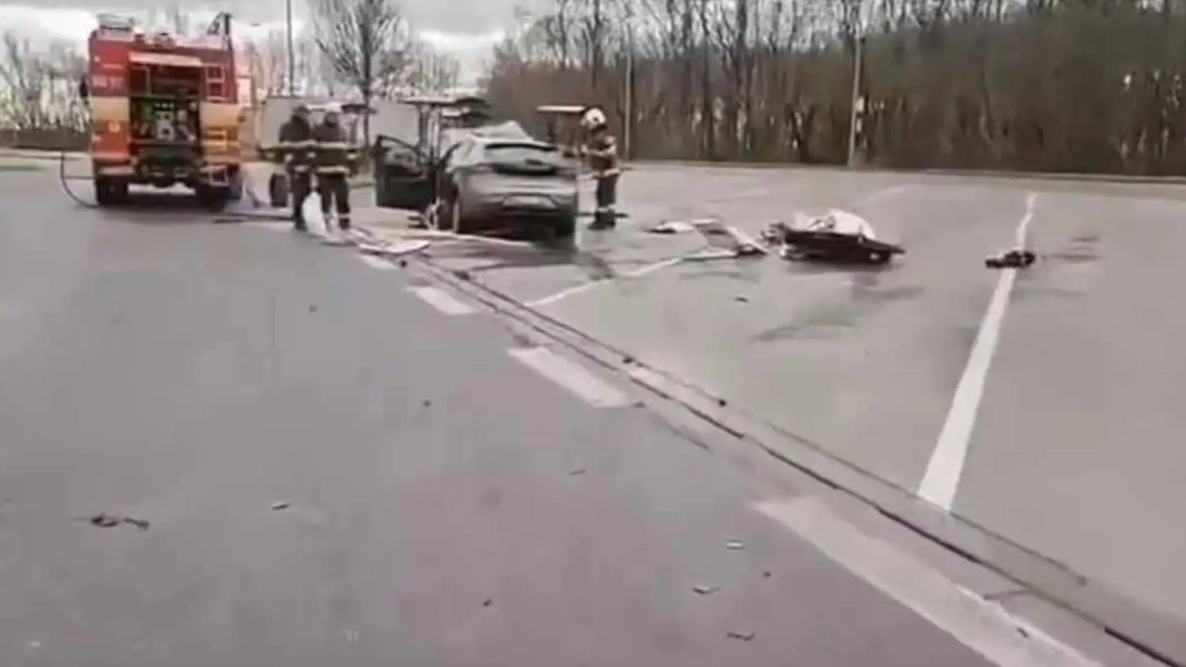 Do stojanu na čerpacej stanici na diaľnici D1 v smere z Piešťan do Trnavy napálil vodič z Bulharska, ktorý mal údajne zaspať za volantom.