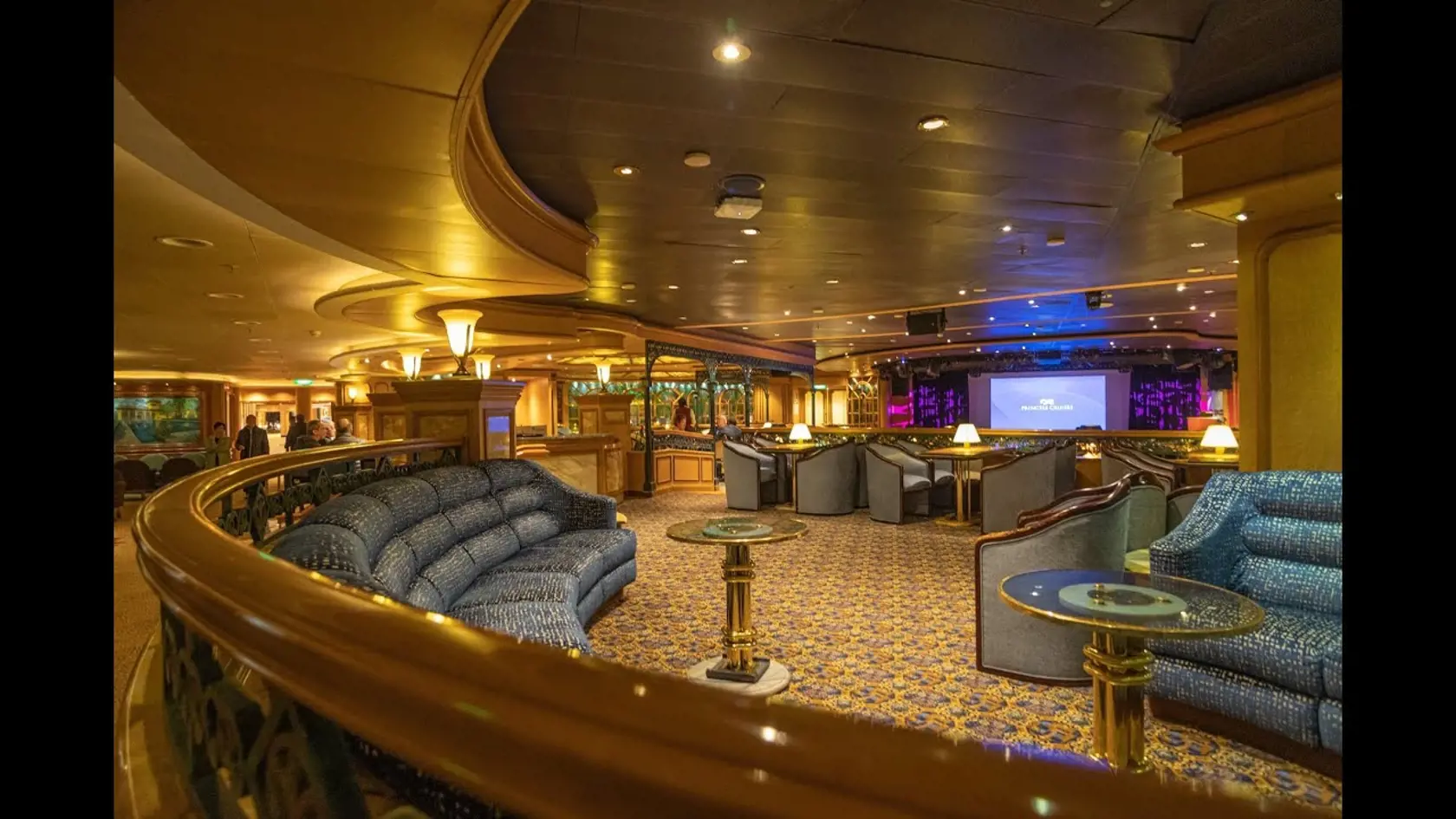 Útroby lode Diamond Princess
