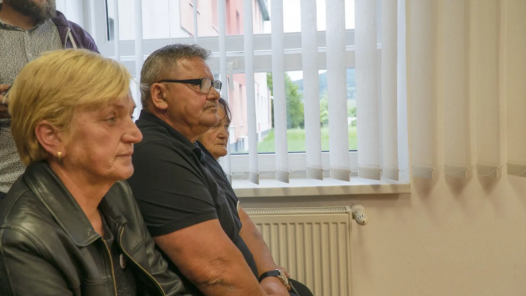 Pojednávanie v kauze Kuciak na Špecializovanom trestnom súde dňa 24. mája 2022. Na snímke zľava Zlatica Kušnírová, Jozef Kuciak a Jana Kuciaková.