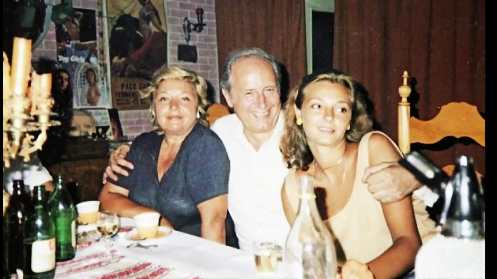 Herečkinou životnou láskou bol spevák a herec FRANTIŠEK ZVARÍK. Na snímke s dcérou BARBOROU.