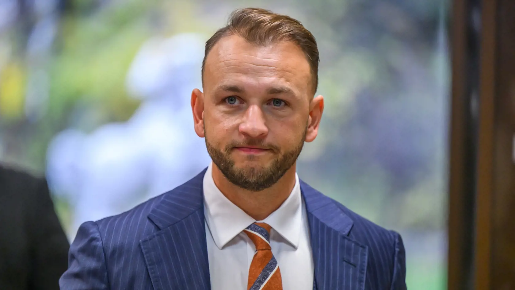 Na snímke minister vnútra SR Matúš Šutaj Eštok (Hlas-SD) prichádza na 60. schôdzu vlády SR v Bratislave 20. novembra 2024. FOTO TASR - Jaroslav Novák