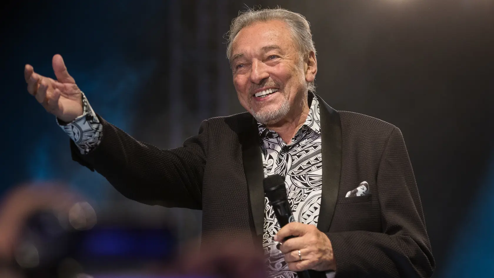 Karel Gott odspieval svoje najväčšie hity a predviedol výkon hodný jeho mena.