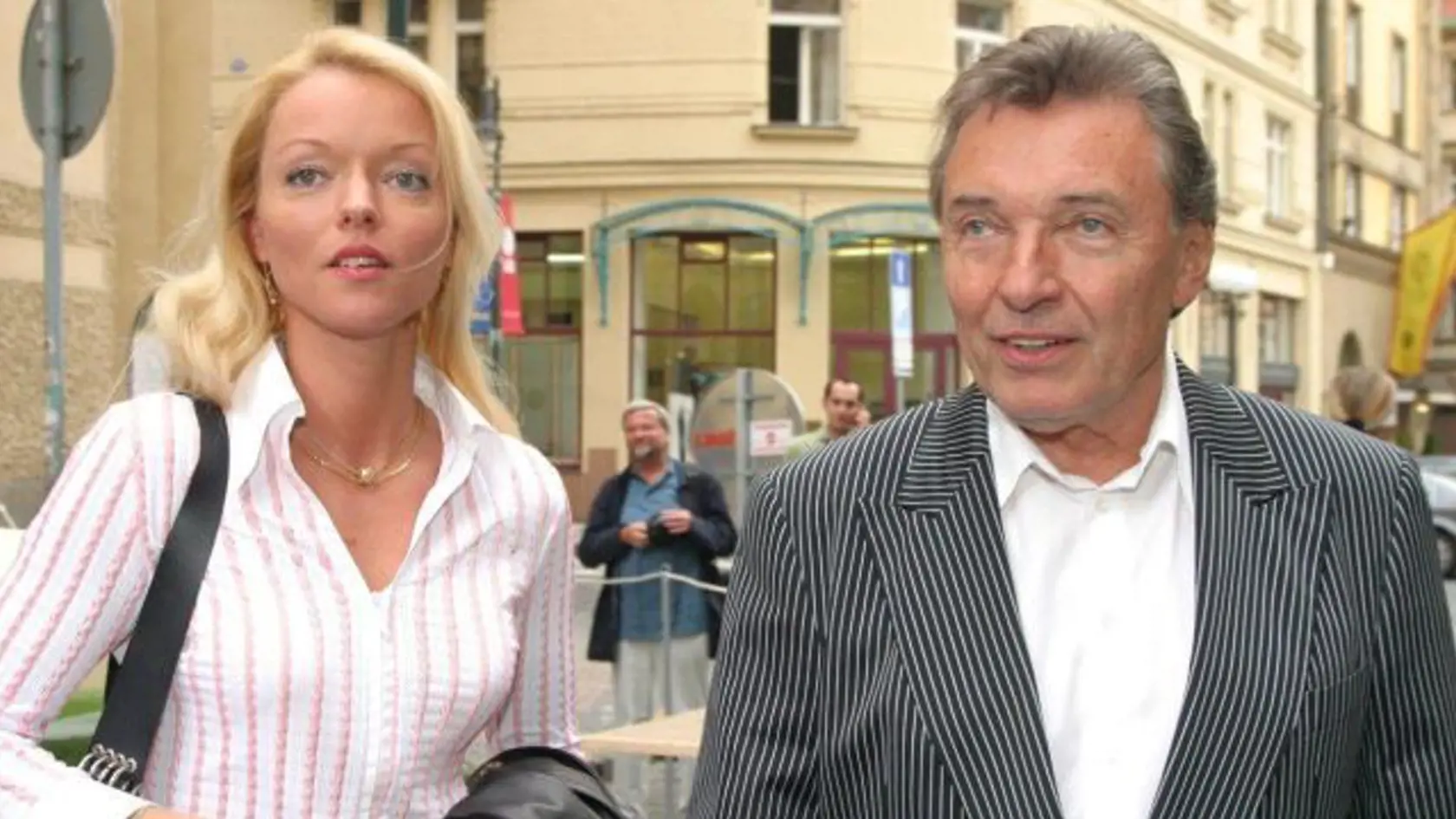 Gotovo najstaršia dcéra. Takto vyzerala pred rokmi.