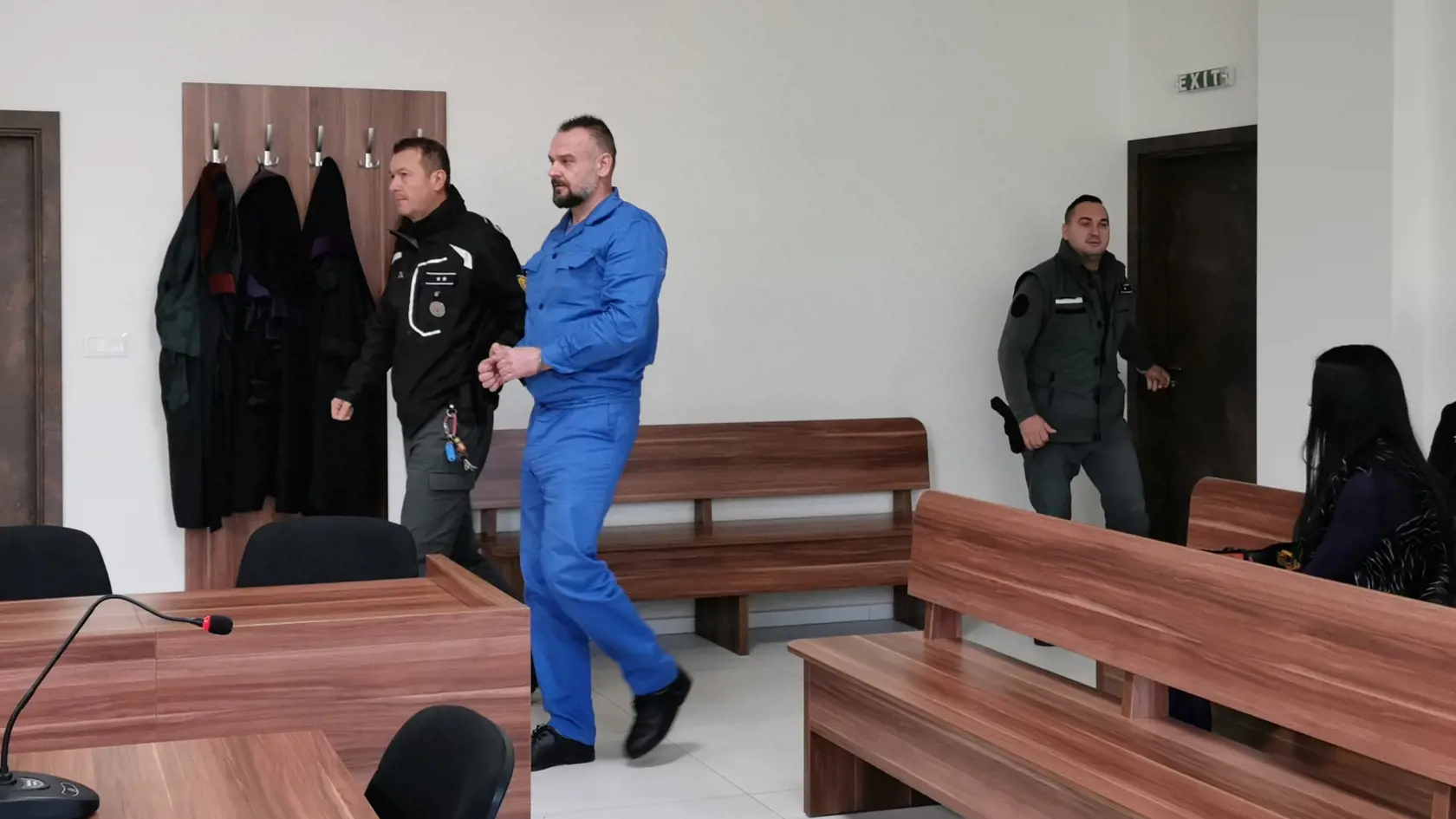 Okresný súd v Považskej Bystrici zas prejednáva prípad troch žien, ktoré mal Juraj obrať o peniaze.