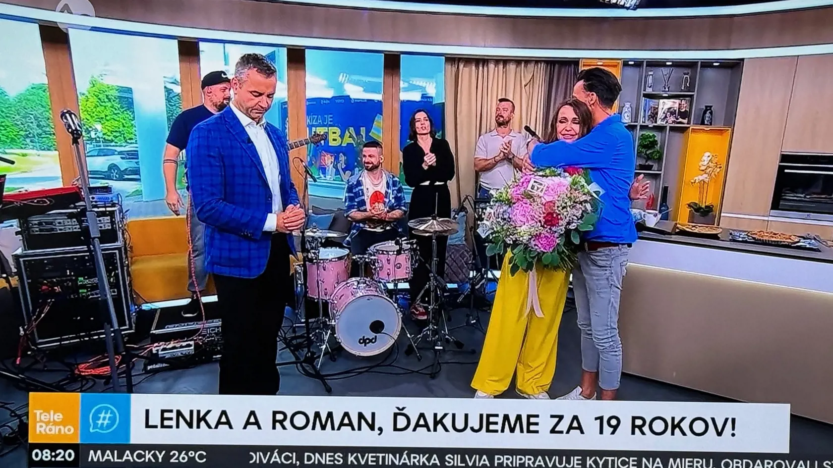 Posledné vysielanie Lenky a Romana. Šóošová sa rozplakala. Takto vyzerala jej rozlúčka s Teleránom.