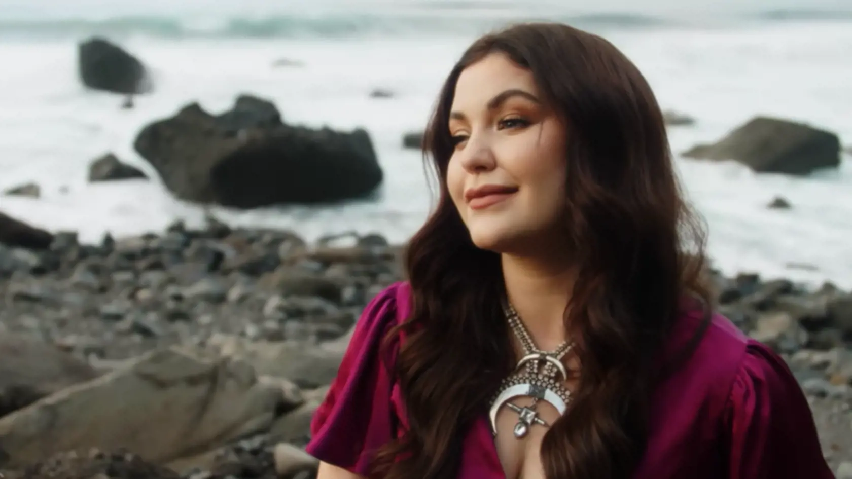Celeste Buckingham v novom videoklipe