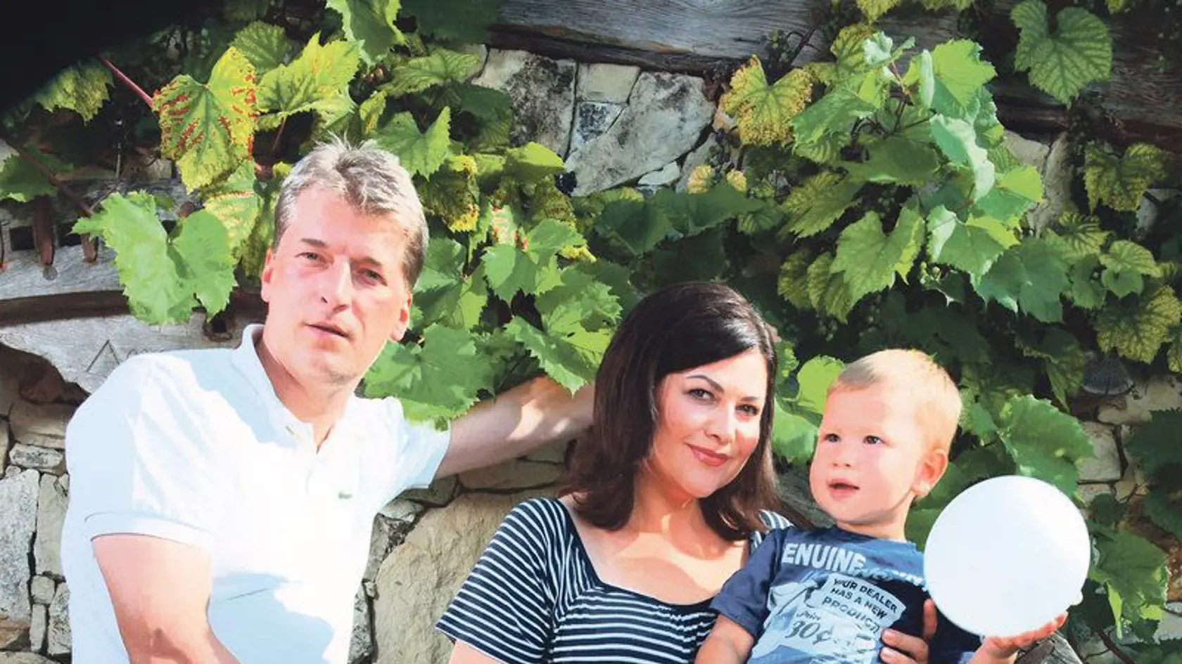 Ilona Csáková, Radek Voneš a jejich syn Daniel už