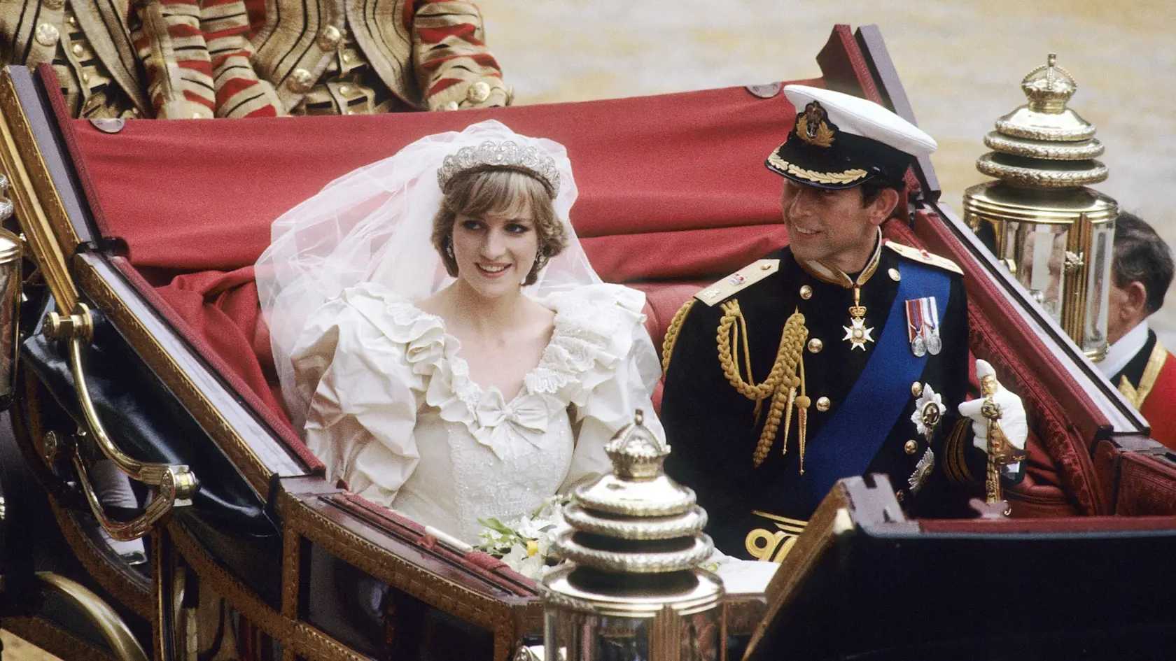 Princezná Diana a princ Charles počas svadobného dňa.  Svoje „áno“ si povedali 29. júla 1981.
