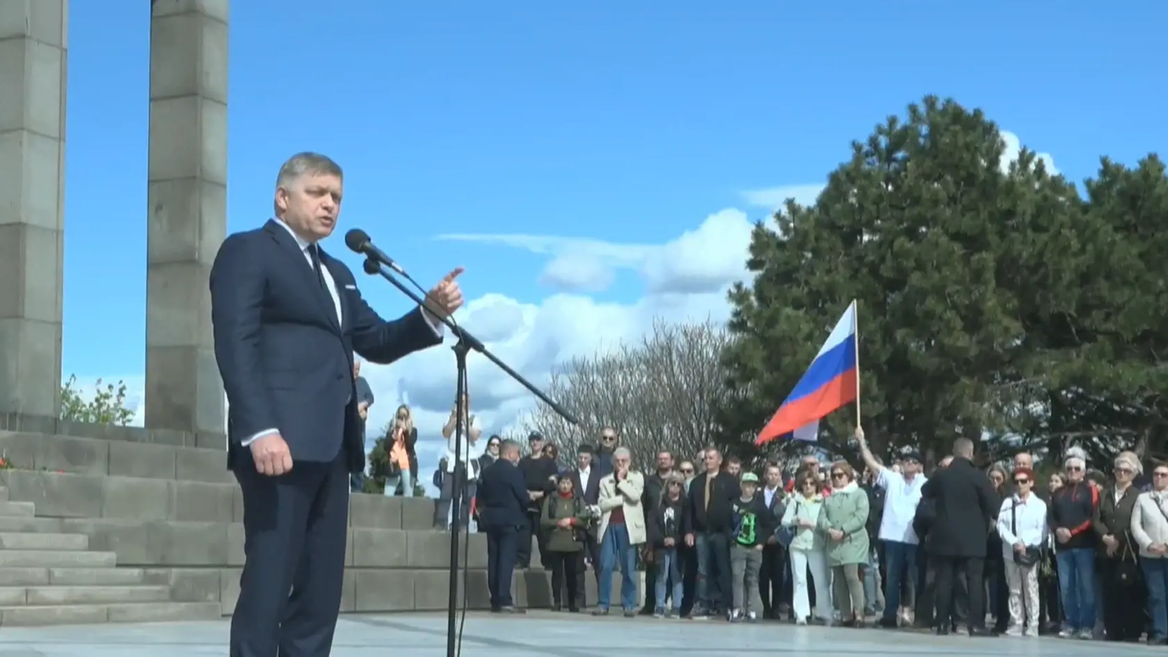 Robert Fico na Slavíne pri príležitosti uctenia si 79. výročia oslobodenia Bratislavy 4. apríla 2024.