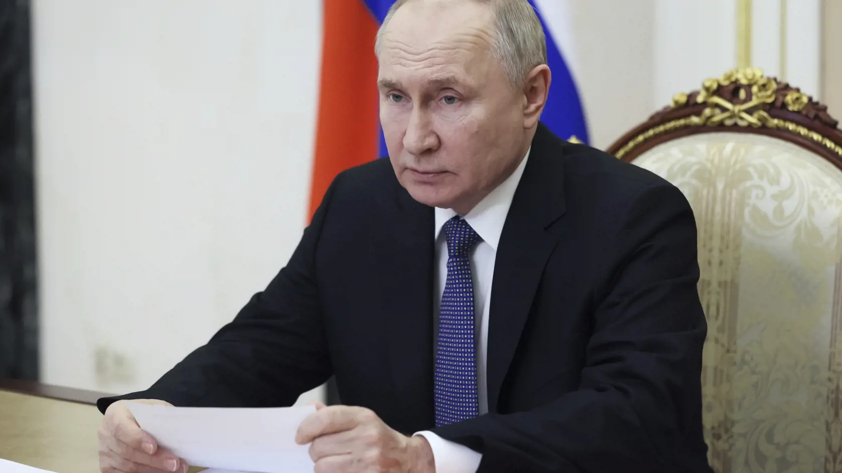 Ruský prezident Vladimir Putin predsedá zasadnutiu Bezpečnostnej rady prostredníctvom videokonferencie v Kremli v Moskve 5. apríla 2024.
