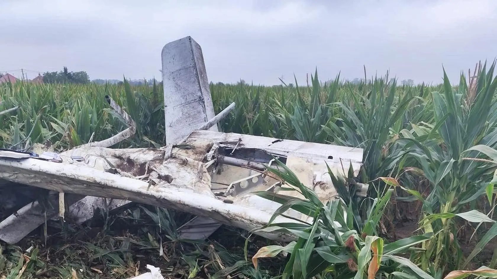 V lietadle sa mal podľa predbežných správ nachádzať len pilot.