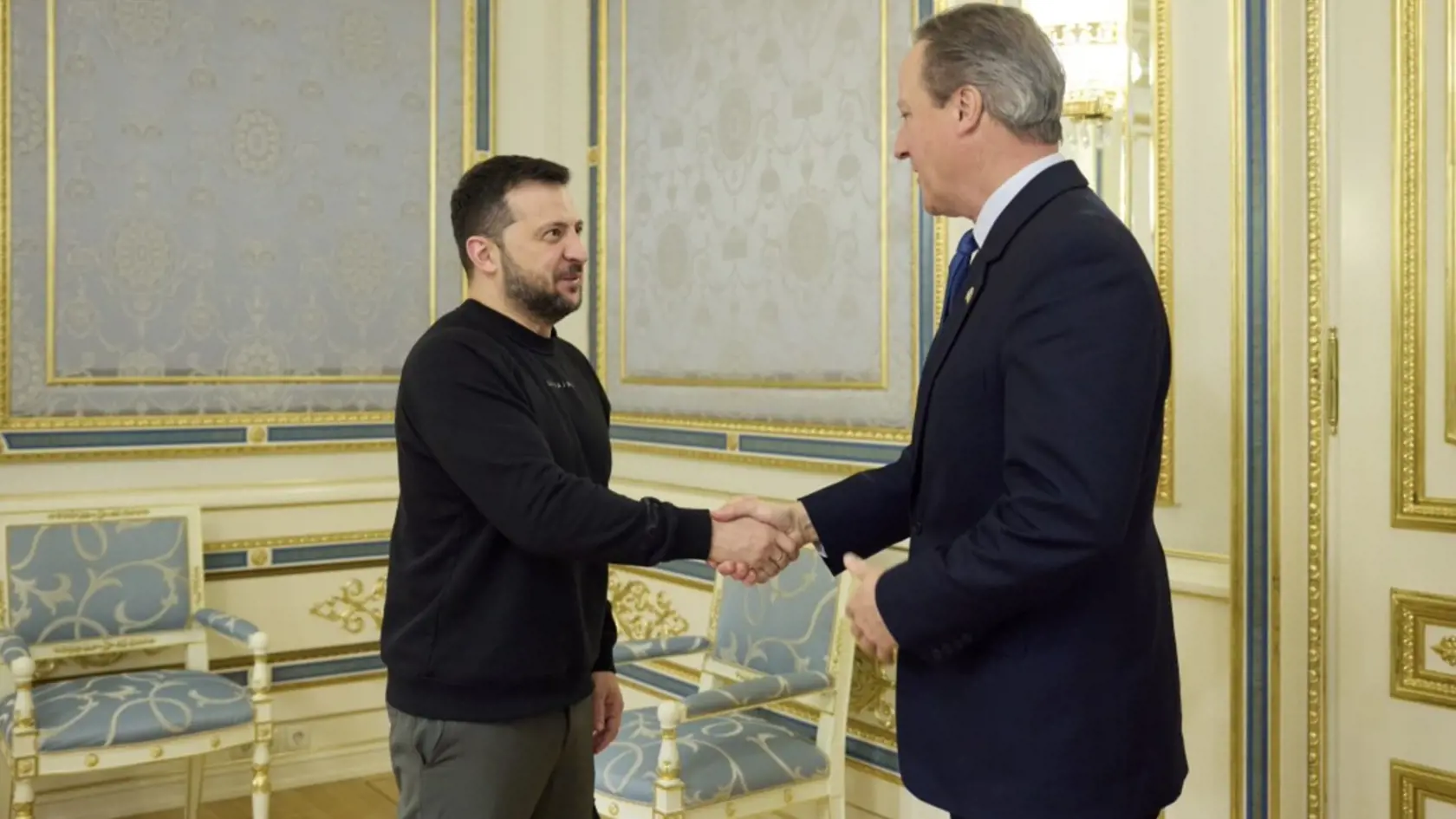 Cameron sa so Zelenským a jeho manželkou stretol už v minulosti.