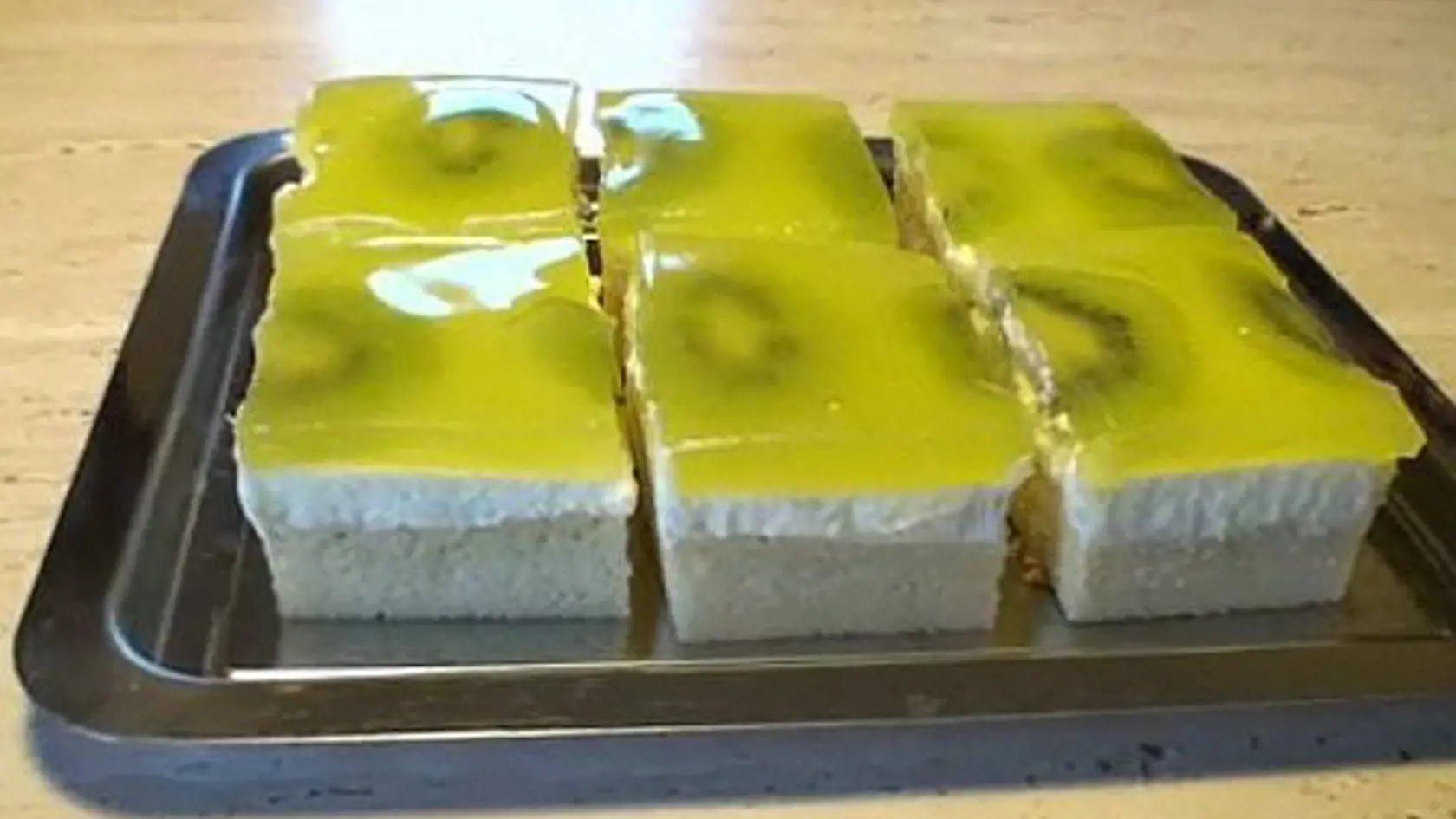 Kiwi zákusok