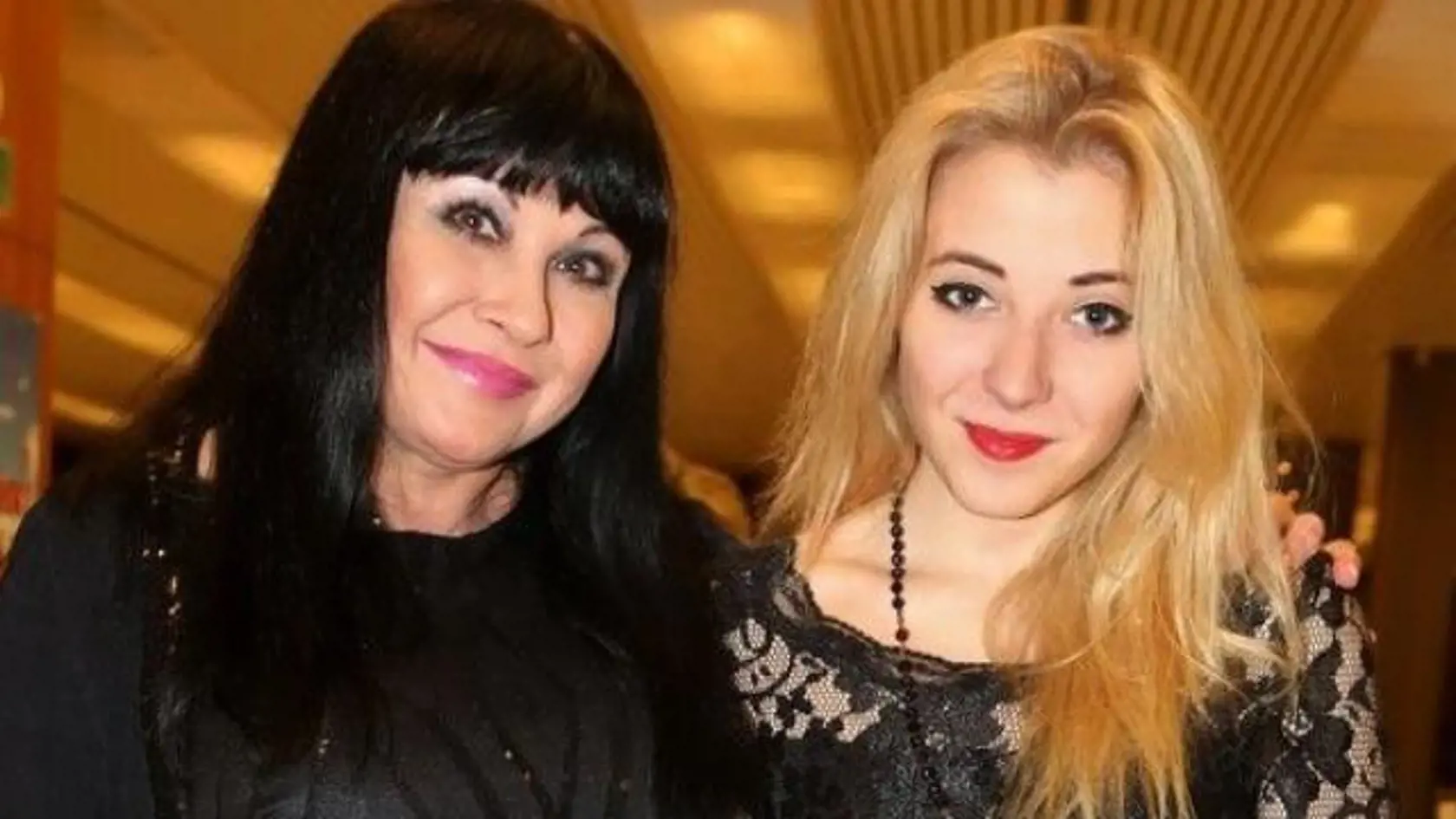Dáda Patrasová, Anna Slováčková