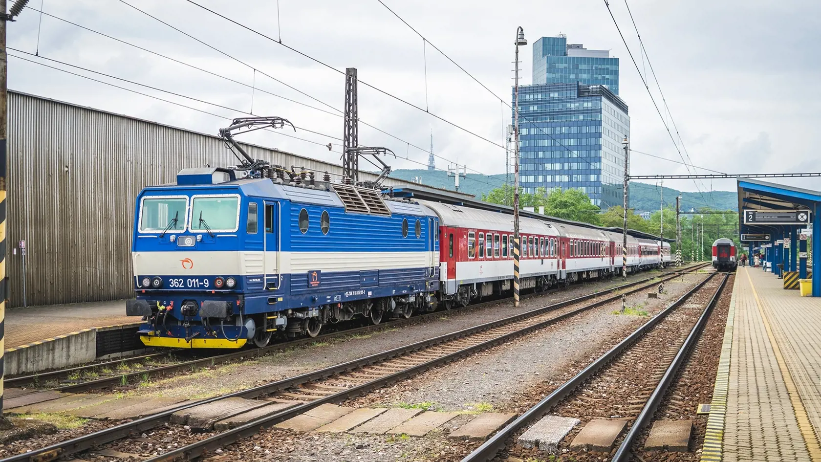 Vlak EuroNight do Splitu vyrazil dnes o 15:26 zo stanice Bratislava-Nové Mesto.