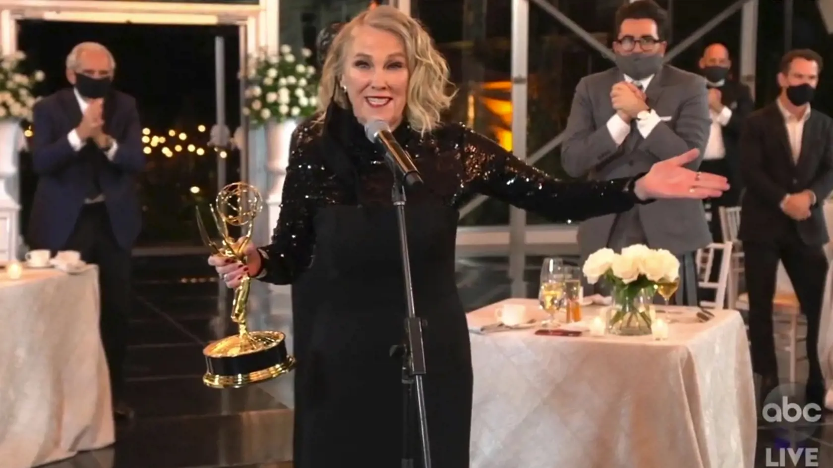 Catherine O'Hara: Najlepšia komediálna herečka za rolu v seriáli Schitt's Creek.