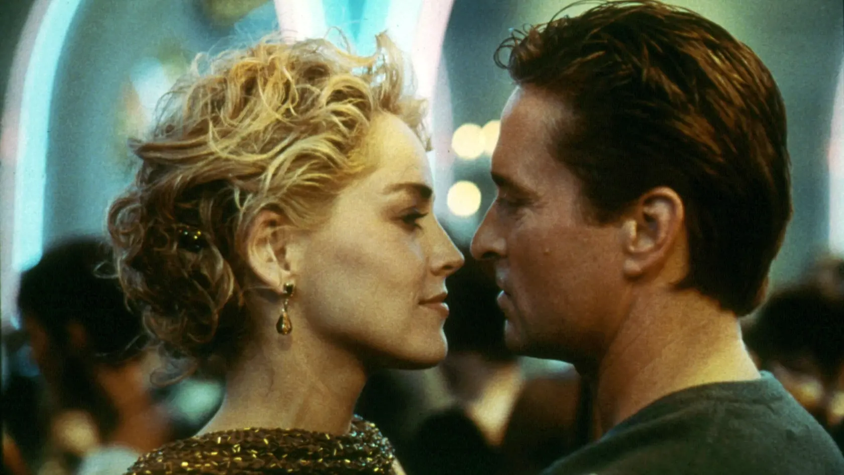 Sharon Stone v Základnom inštinkte (1992).