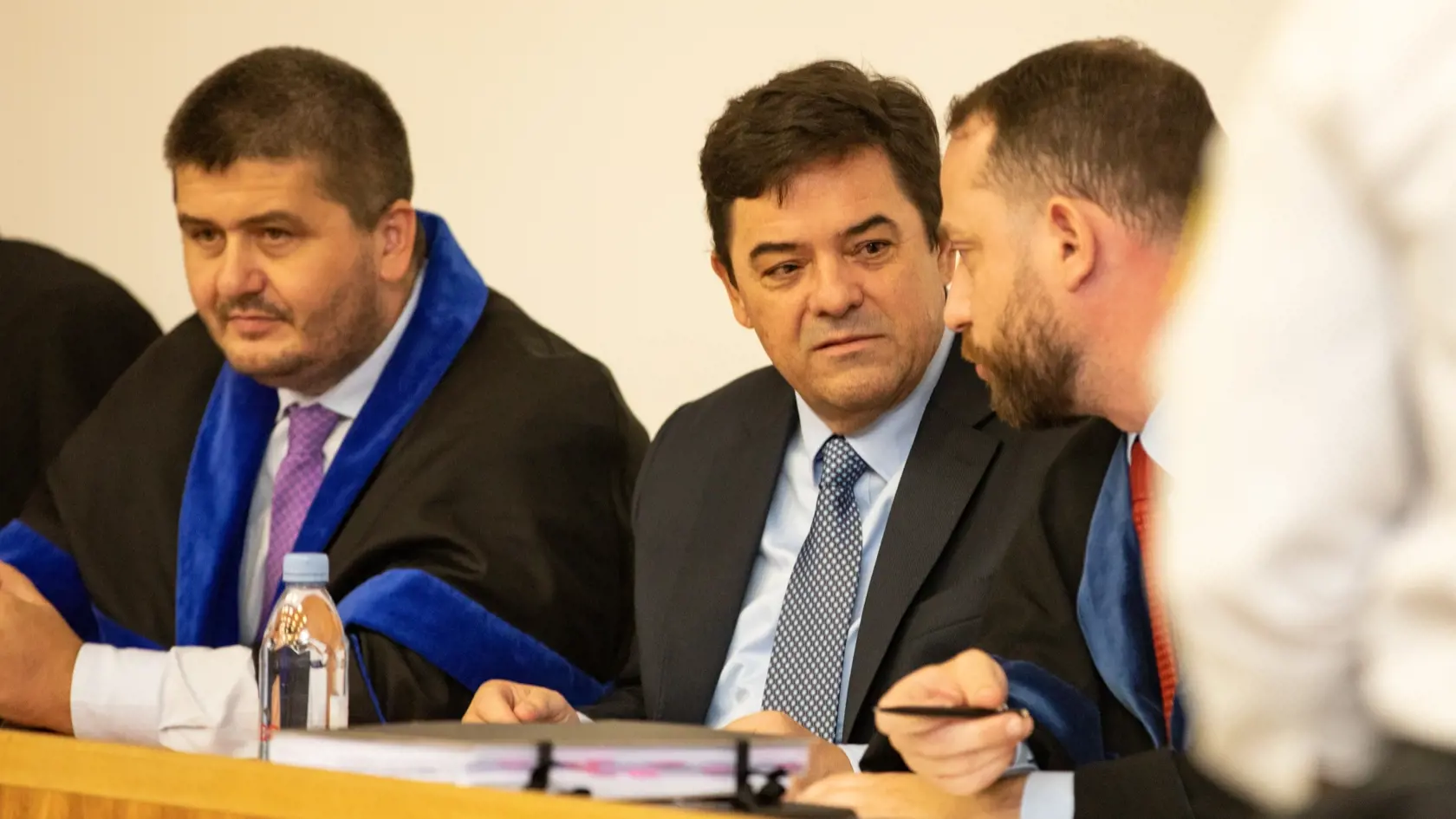 Marian Kočner je obvinený v prípade vraždy Jána Kuciaka. Na snímkach ako obžalovaný počas vvypočúvania v kauze Zmenky.
