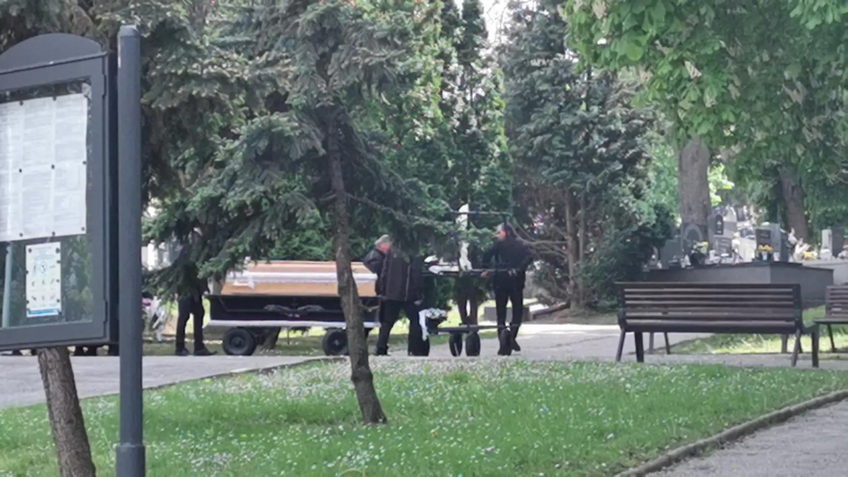 "Samuel miloval svojich rodičov aj starých rodičov," odznelo v smútočnej reči.