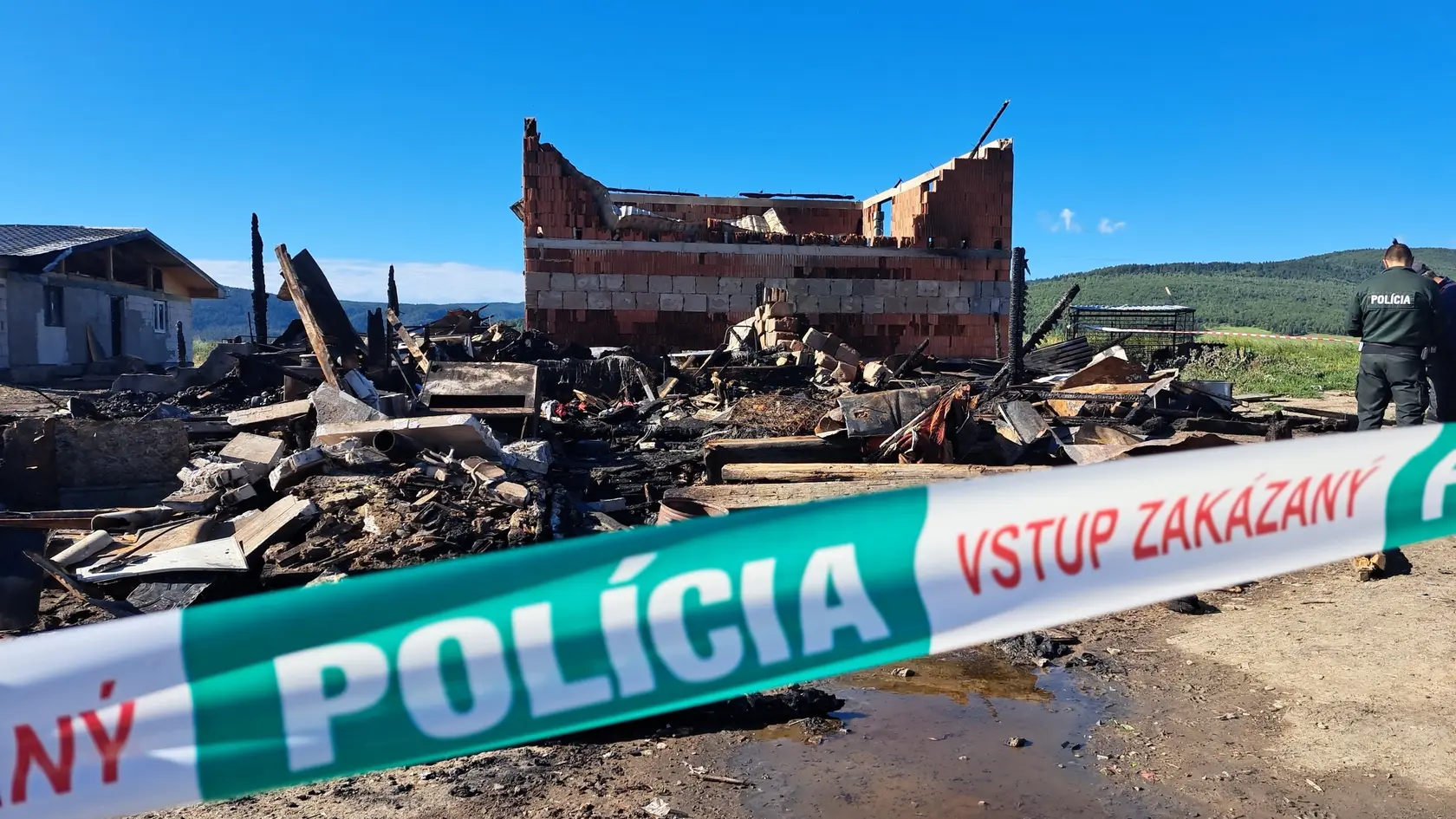 Po utorkovom (22. 7.) požiari v rómskej osade v obci Spišský Štiavnik, okres Poprad, sa k zlej situácií vyjadrila aj splnomocnenkyňa vlády SR pre rozvoj občianskej spoločnosti Simona Zacharová.