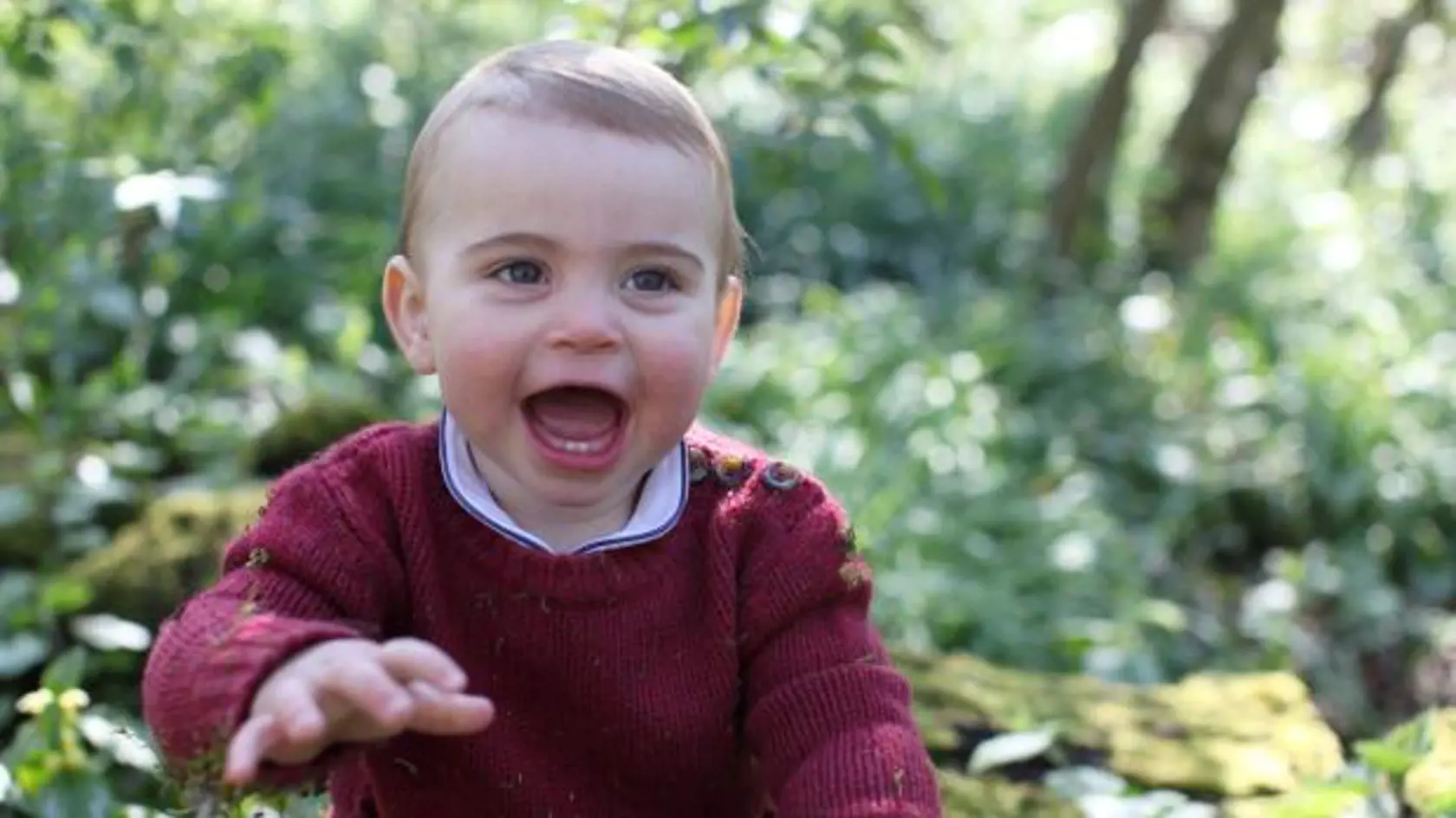 Malý Louis, brat princeznej Charlotte (5) a Georgea (7), slávi už 3. narodeniny.