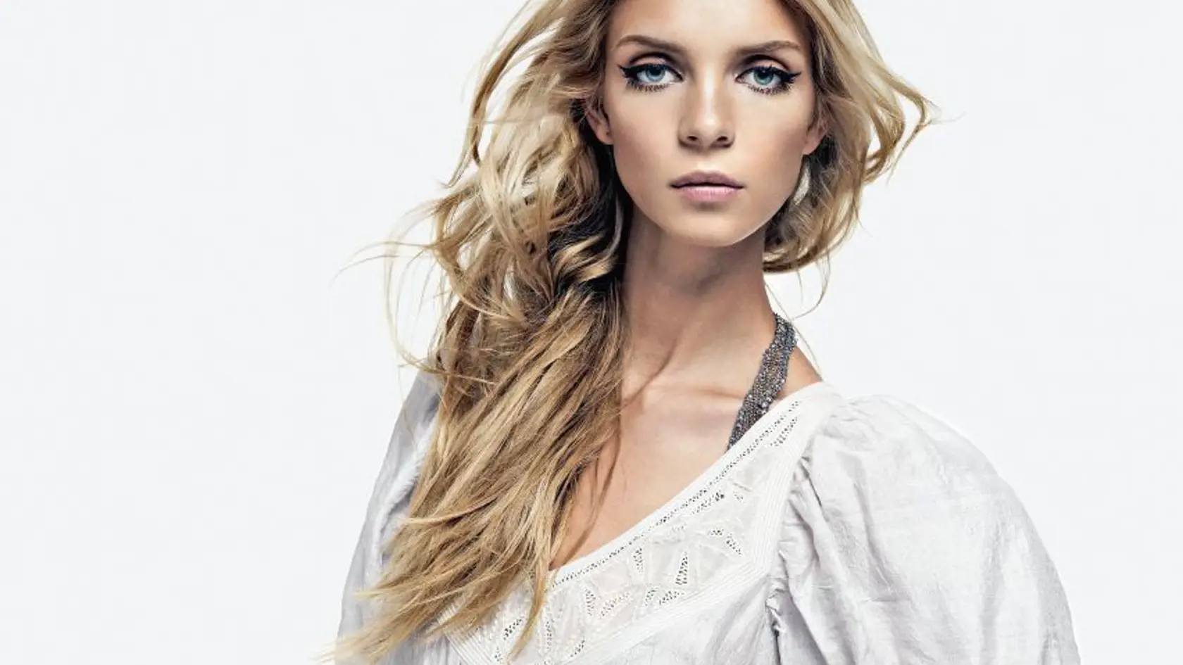 Zuzana Mačasová