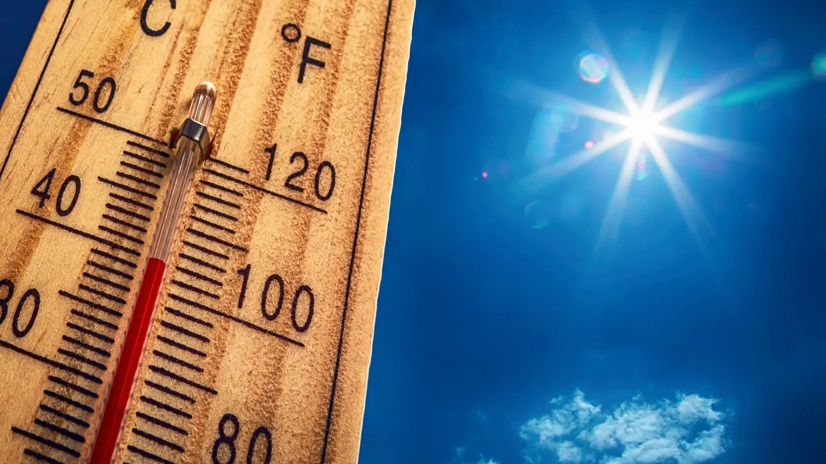 V Spojených arabských emirátoch (SAE) zaznamenali už druhý deň po sebe teplotný rekord - po piatkových 50,4 stupňa Celzia tam v sobotu namerali 51,6 stupňa Celzia. (ilustračné foto)