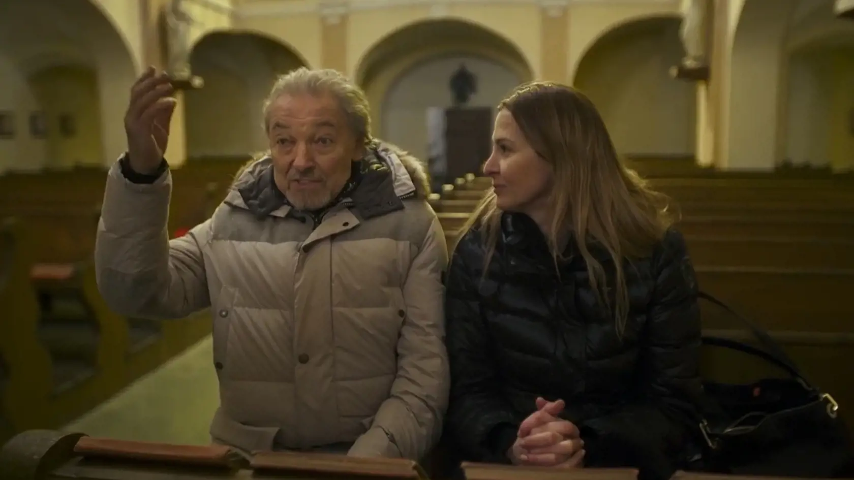 Záber z filmu Karel: Gott s manželkou Ivanou.