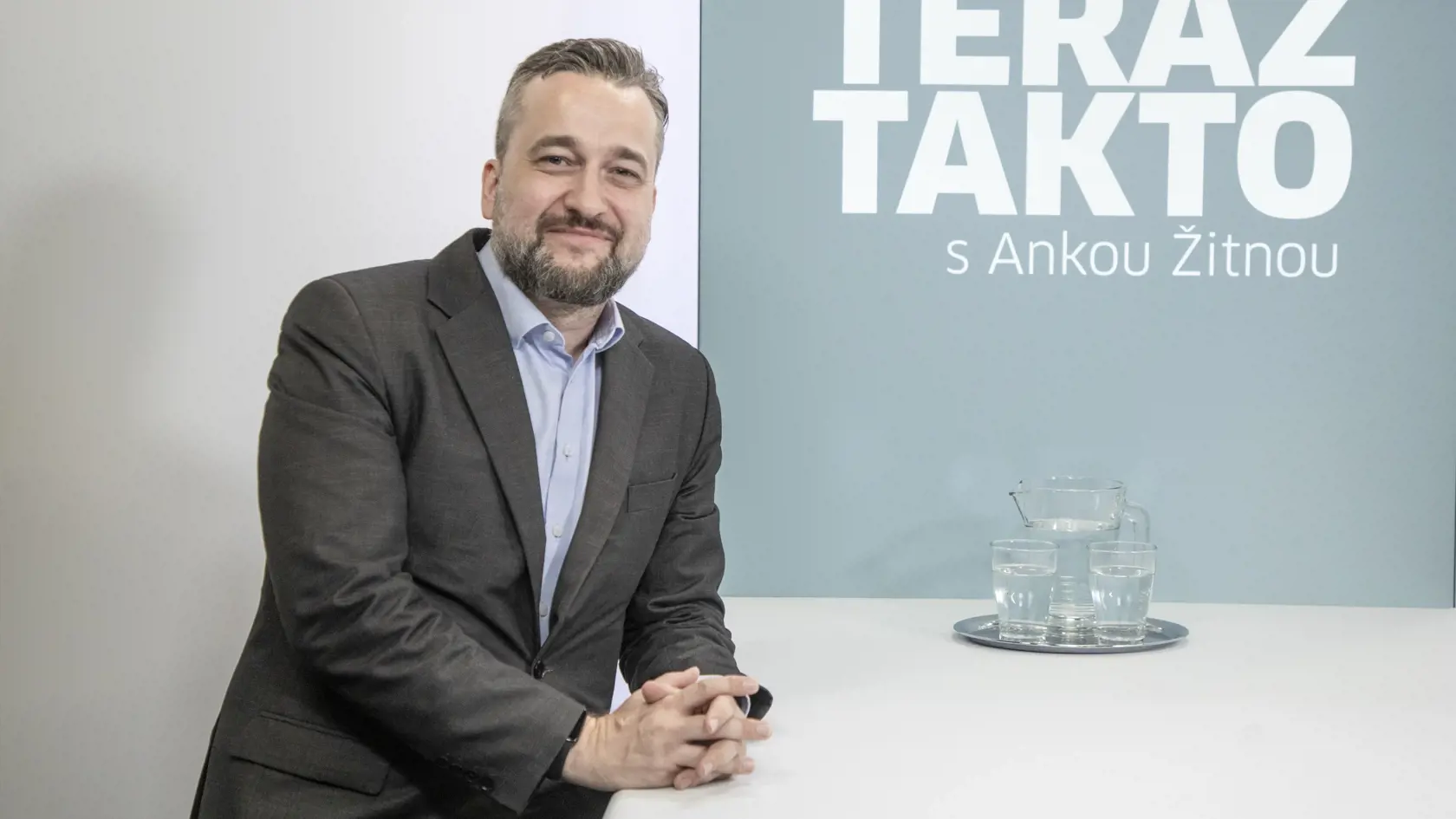“Oni pokiaľ nemajú vládu pod kontrolou, chcú ju zničiť. Za každú cenu. Vybrali si Šimečku, že je to ich človek, pripravený na majdany a urobí zmenu," povedal okrem iného podpredseda parlamentu Ľuboš Blaha.