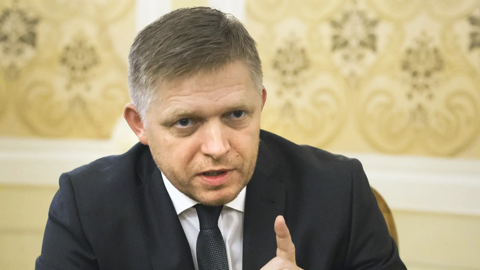 Robert Fico má výhrady voči sankciám.